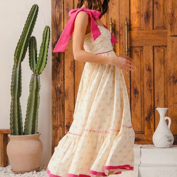 SO ME Ribbon Flowy Maxi Dress‎ with Contrast Trim - Picture 4 of 14